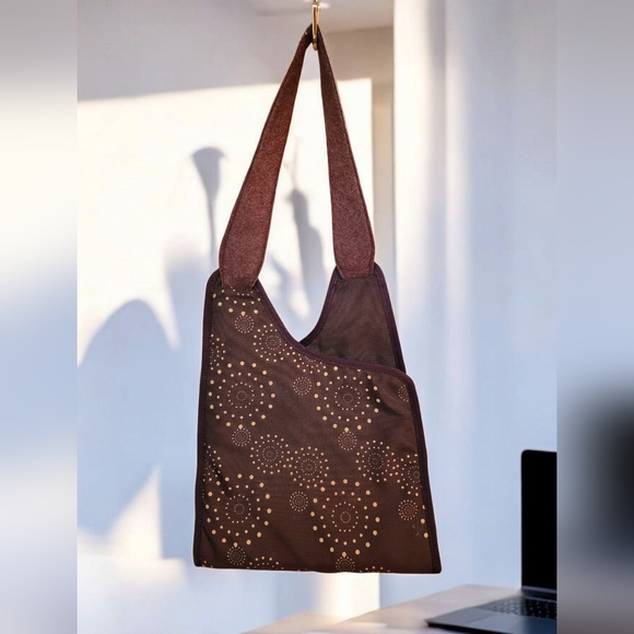 Merrell Shoulder Bag With James Lindars Design Shelter For Your Stuff - Picture 2 of 7